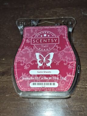 Scentsy Satin Sheets,Pumpkin Cinnamon Swirl,Maple Apple Bourbon Wax Melts
